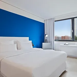 4* Отель Frankfurt Messe Affiliated By Melia